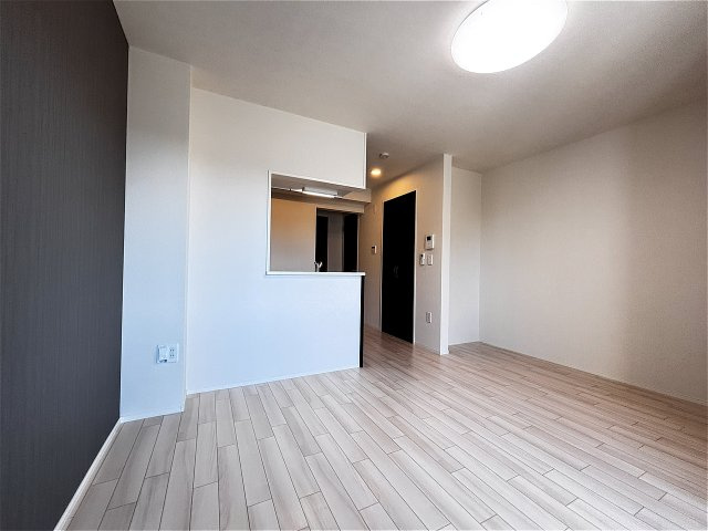 ルミナスピュア神戸の居間・リビング