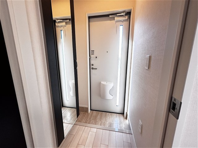 ルミナスピュア神戸の玄関