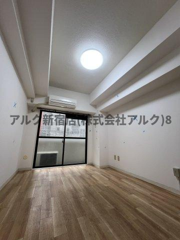 新宿区西新宿６丁目の賃貸マンションの洋室