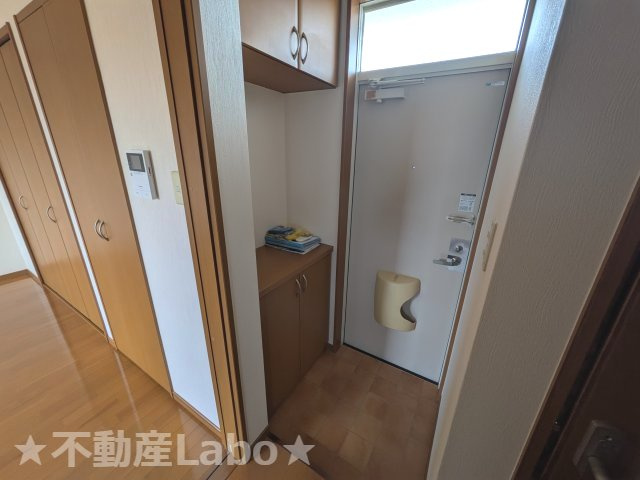 メイプルフィールドの玄関