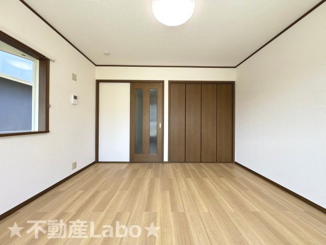 徳島市住吉３丁目のアパートの洋室