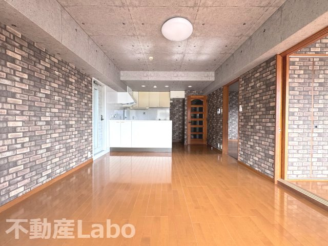 徳島市伊月町４丁目の賃貸マンション