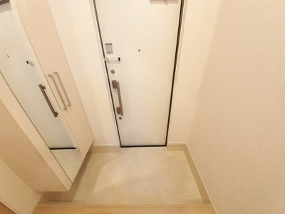 【玄関】 | レジデンス　グレース