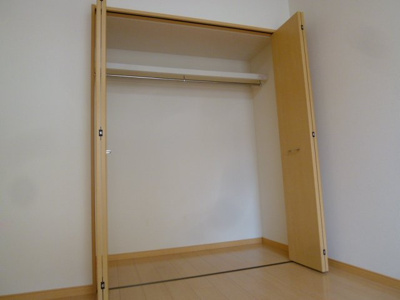 【収納】 | ハイムひまわり | 洋室　クローゼット