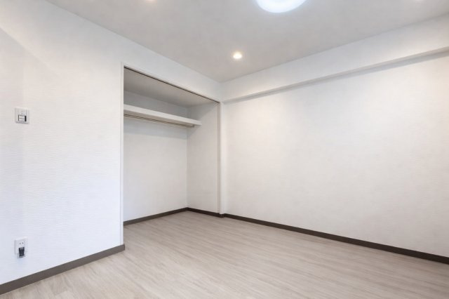 国分寺市東戸倉２丁目の中古マンションの洋室