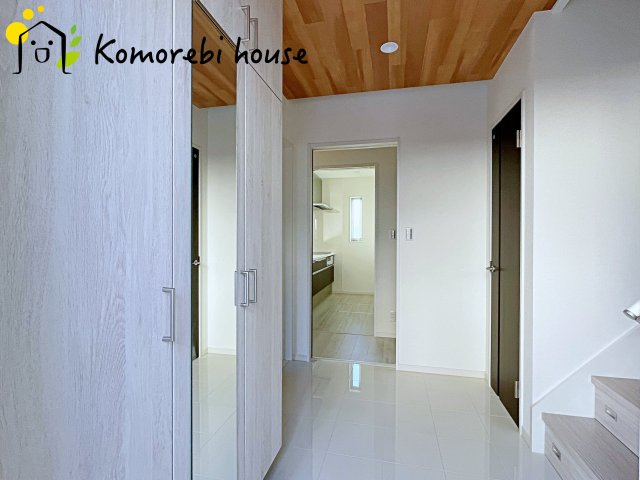 さいたま市西区大字高木　新築一戸建て　Cの玄関|12/26撮影