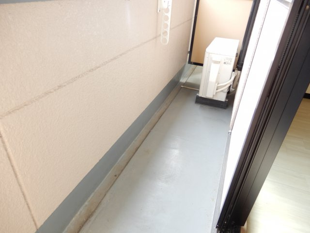 アーバンハイツ城北のバルコニー