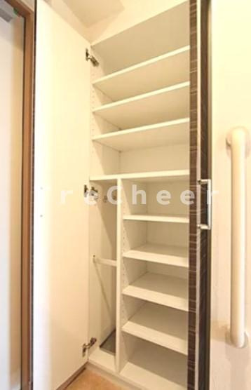 AZEST志村坂上の収納