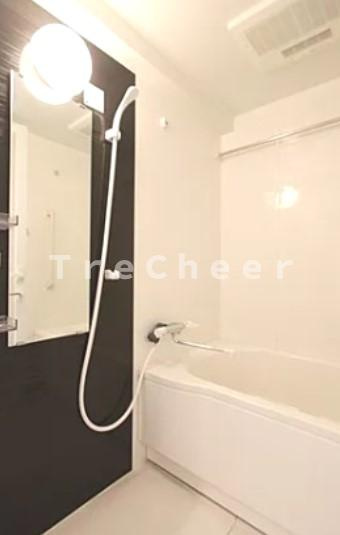 AZEST志村坂上の浴室