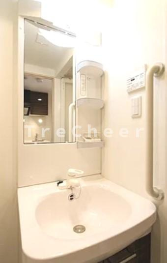 AZEST志村坂上の独立洗面台