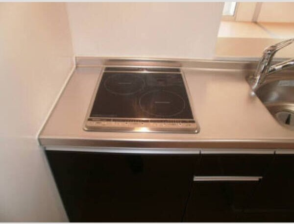 ヴィルヌーヴ　虹のキッチン|お料理しやすいキッチンです