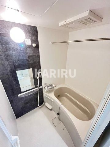 レジデンスコート京橋の浴室|同物件別部屋の写真です