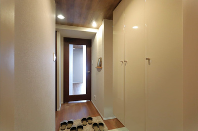 【玄関】 | メロディーハイム香里ケ丘ルインビューアルテアタワー