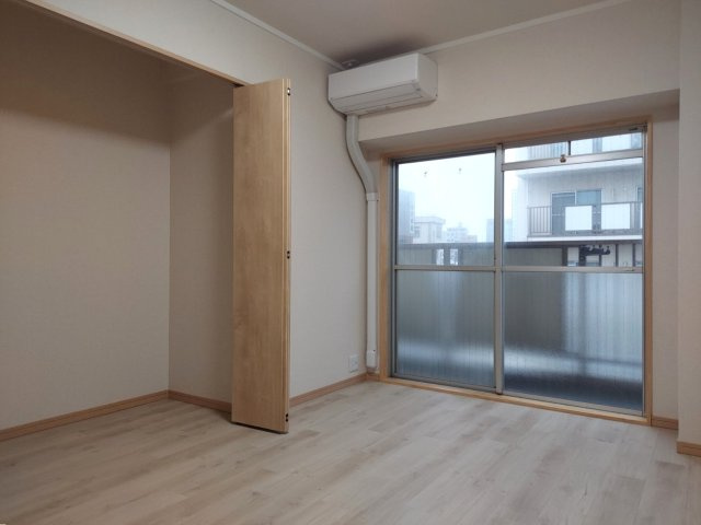古町ツインタワーハイツの洋室