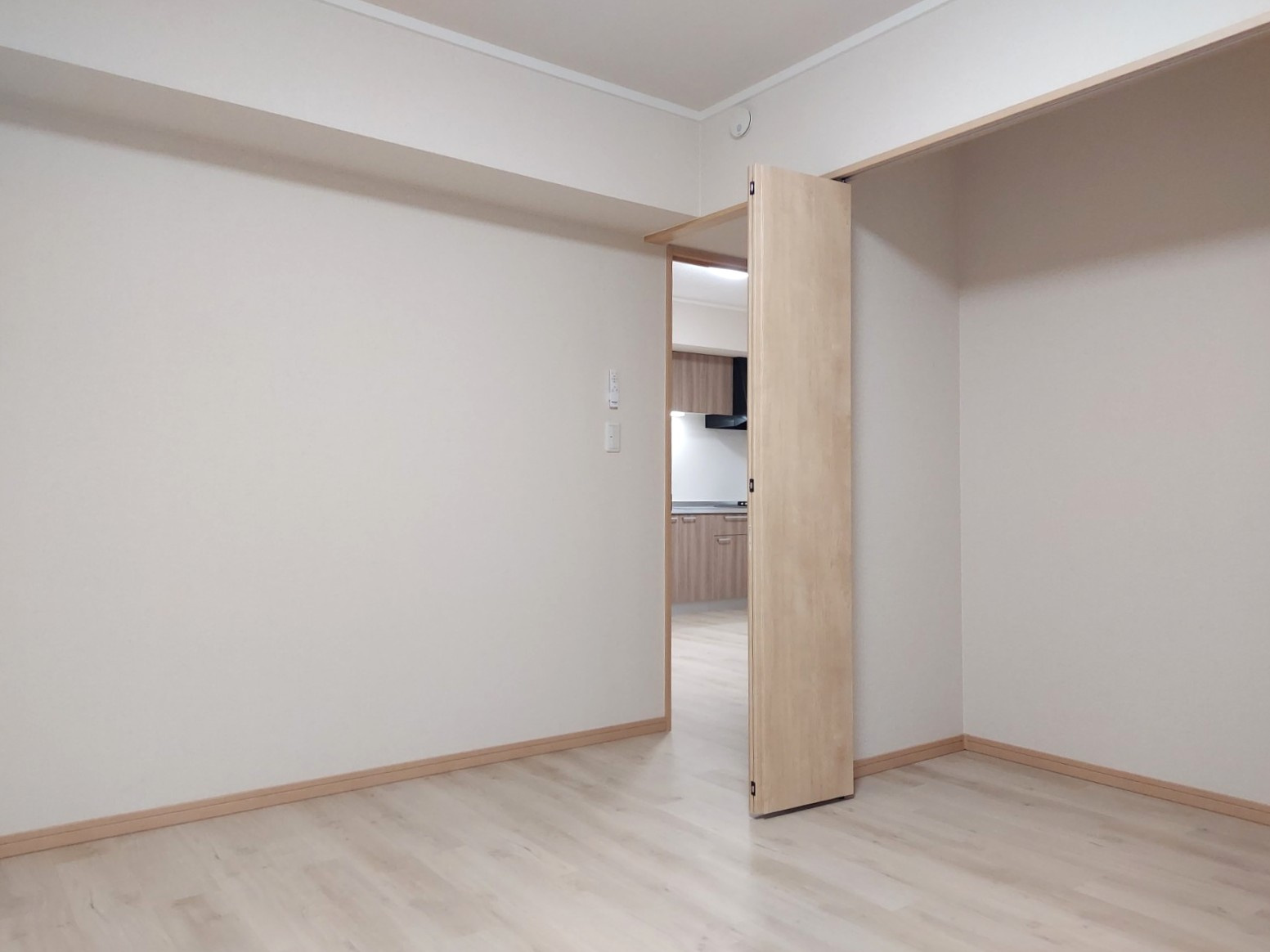 古町ツインタワーハイツの洋室
