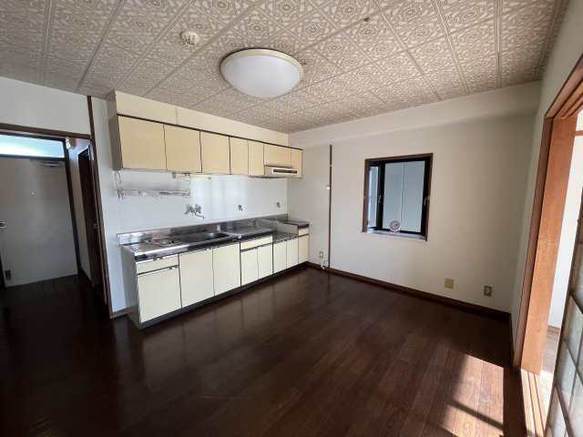 中央プラザの居間・リビング