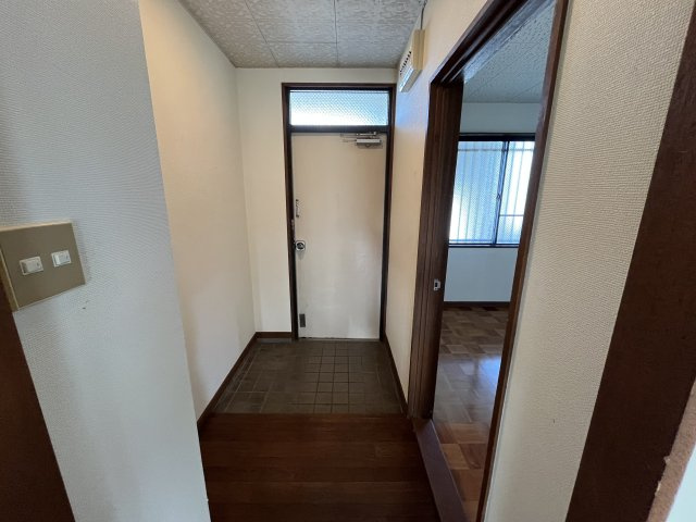 中央プラザの玄関