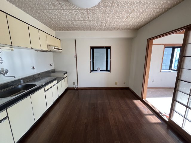 中央プラザの居間・リビング