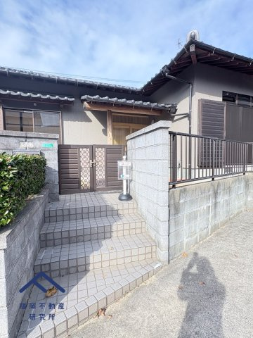 古賀市舞の里１丁目　戸建ての玄関