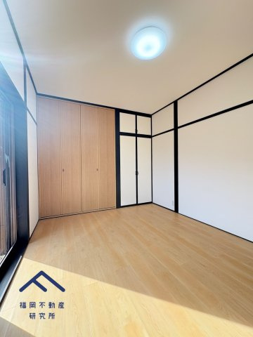 古賀市舞の里１丁目　戸建ての洋室