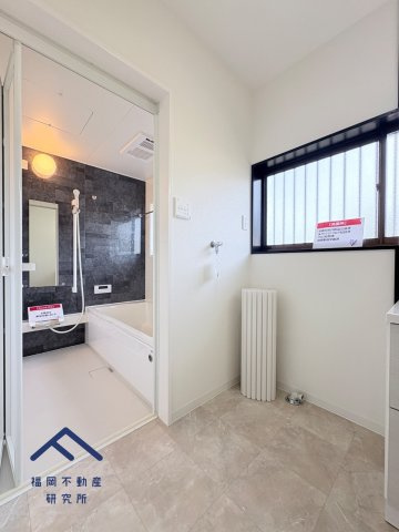 古賀市舞の里１丁目　戸建ての独立洗面台