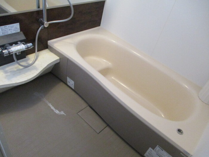 ルミナスの浴室