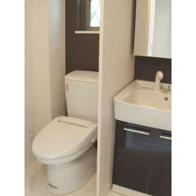 【トイレ】 | カーサドマーニ | 温水洗浄便座付き♪
