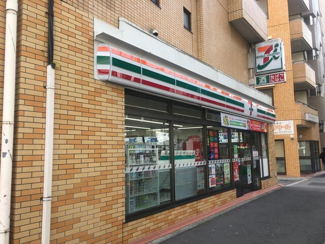 セブンイレブンまで75m