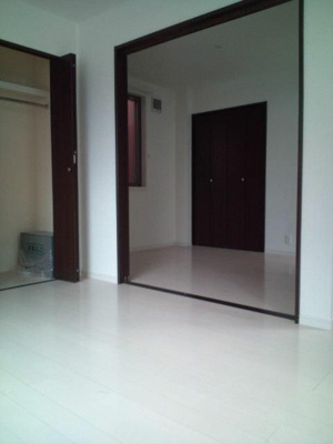 【寝室】 | ソレイユ森下