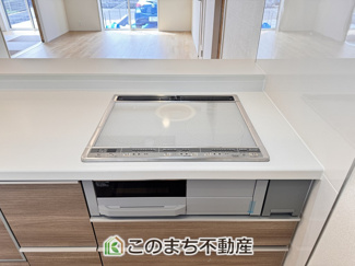 【キッチン】 | ブルーミングガーデン下野市駅東2丁目　1号棟 | IHクッキングヒーターで調理もお掃除も楽々です♪