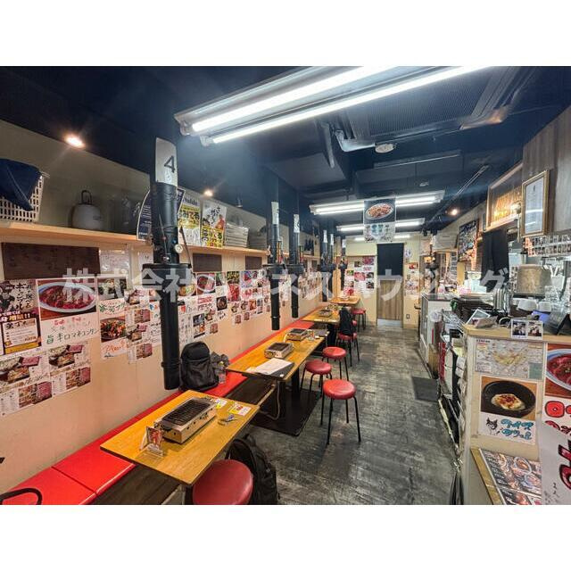 バロンビルの内装