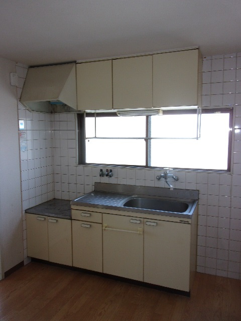 岸和田市上野町西の賃貸マンションのキッチン|きれいなキッチンです