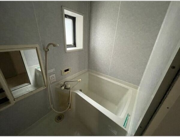 グリーンヒルズC棟の浴室|お風呂です