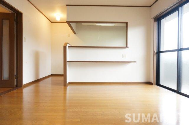 ライフパークＡ棟の居間・リビング