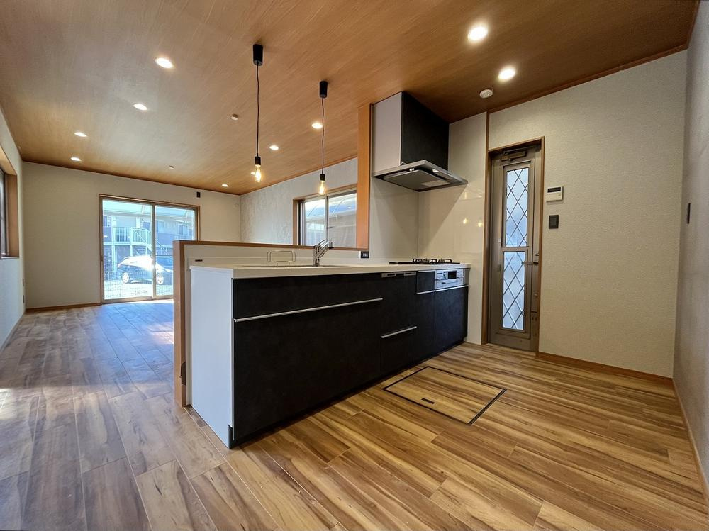守山市小島町　中古戸建