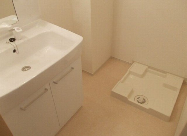 ルーチェ東武練馬の洗面所