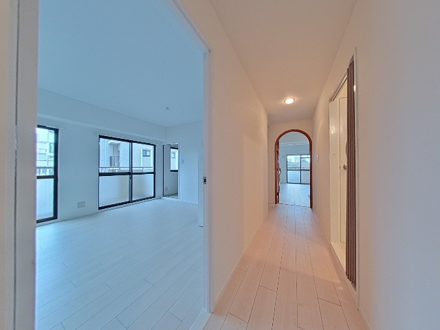 ユニーブル住吉公園の内装|廊下