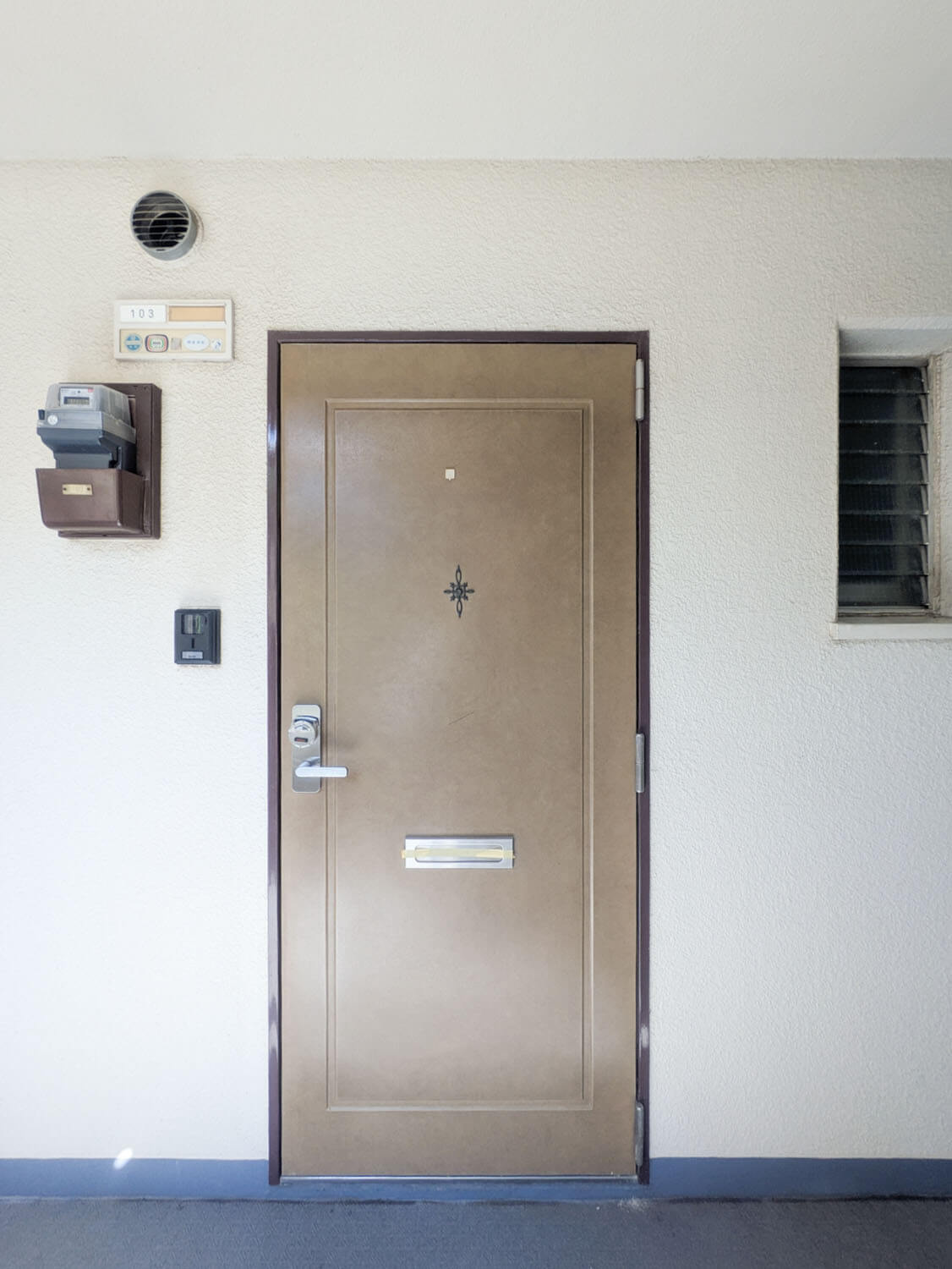 アネックスヒルズ川越の玄関