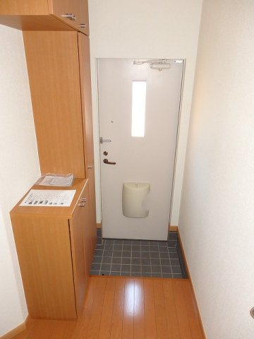 プロヴァンスＡの玄関|落ち着いた玄関です