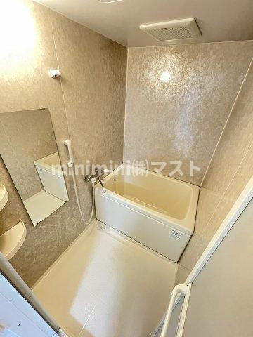 クレストコート難波サウスの浴室