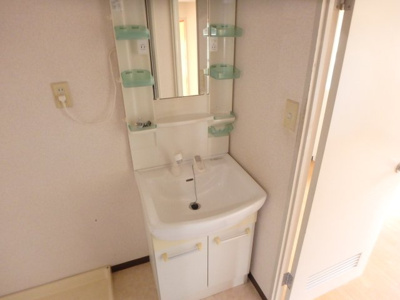 【洗面所】 | クリスタルパレス | 広い洗面スペース