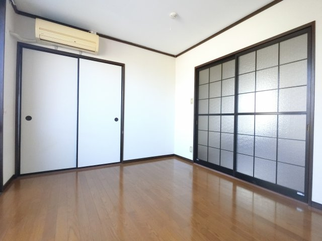 【寝室】
