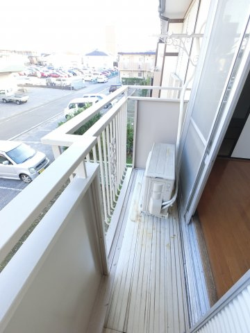 【バルコニー】