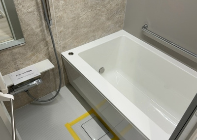 【浴室】 | シャンボール本厚木 | 入浴時の快適さも大事なことですが、綺麗な状態を維持できなければ気持ちよく入浴できません。毎日の掃除が楽という点は大事なポイントになります！カビが生えにくく掃除がしやすい、壁や浴槽を選ぶといいでしょう。