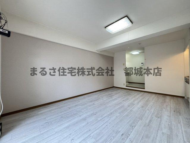 イーストウッドの居間・リビング