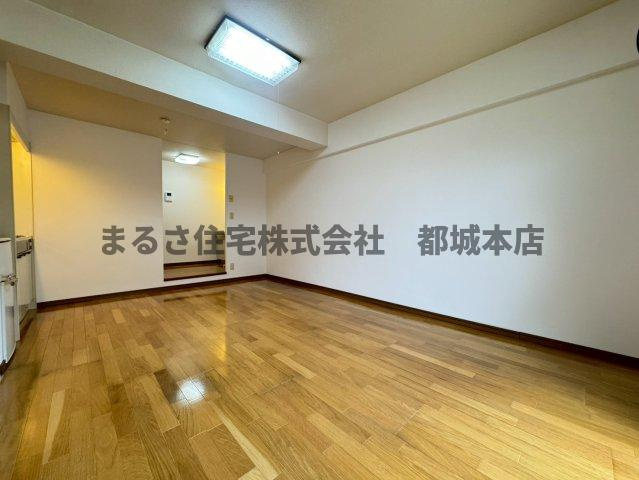 イーストウッドの居間・リビング