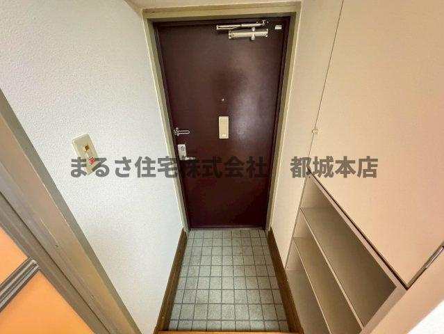 イーストウッドの玄関
