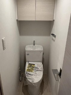 【トイレ】 | REGALIZ新高円寺 | 温水洗浄便座。