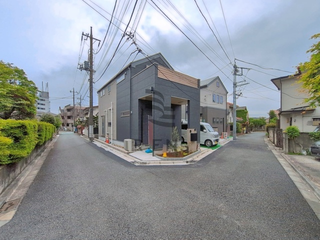 【前面道路含む現地写真】 | 練馬区南田中５丁目　新築戸建て　A号棟 | 見通しもよく落ち着いた住宅街でゆったり過ごせます