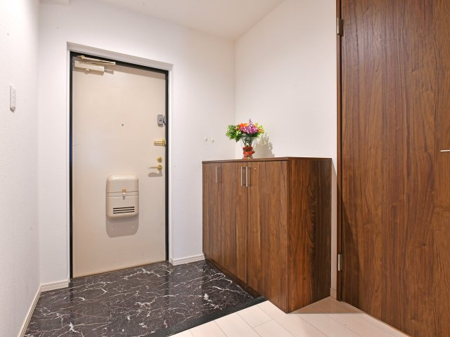 【玄関】 | プリミエール勝川2